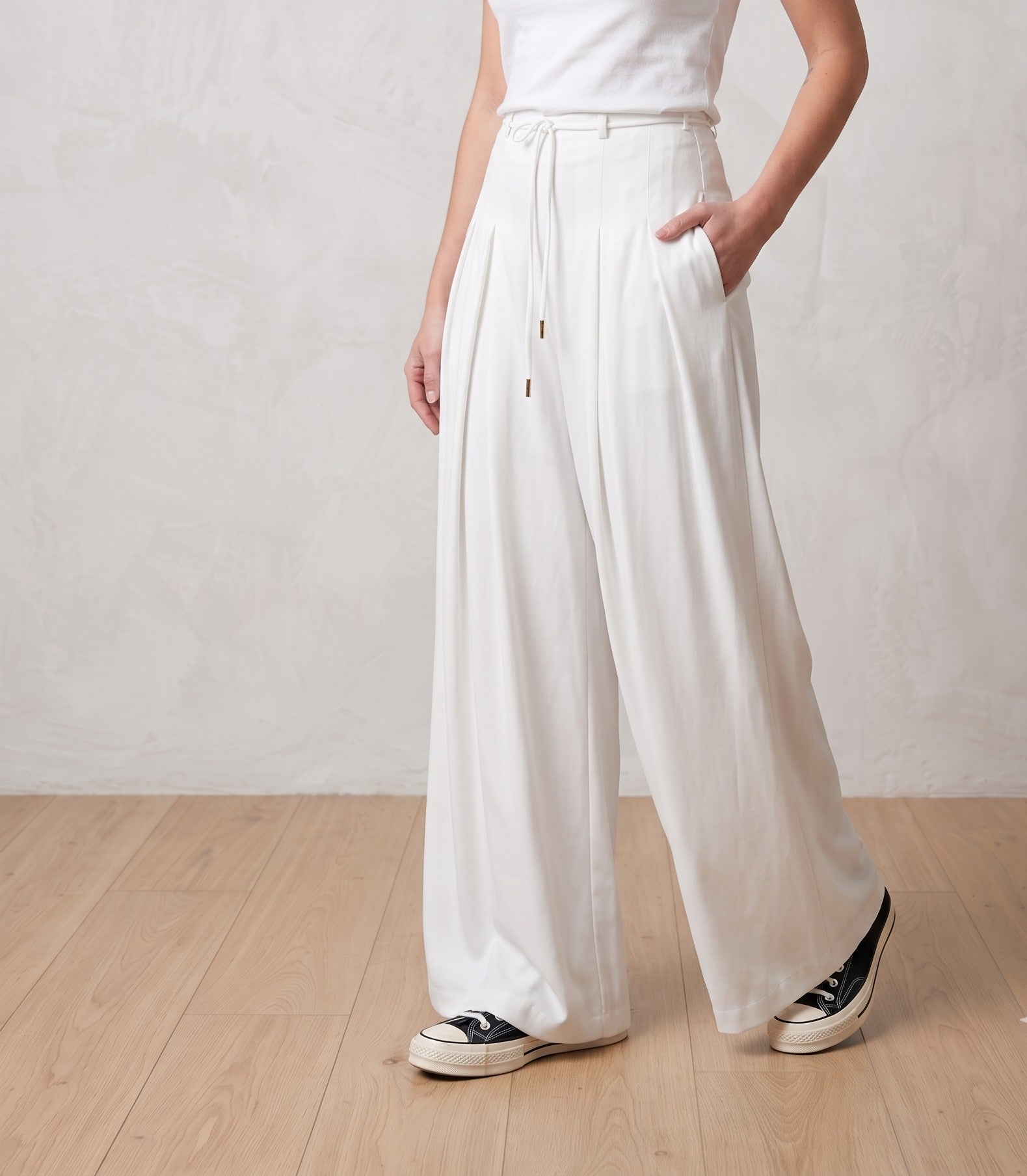 Cloud Walk LightFlow Loose Fit High Waist Pant