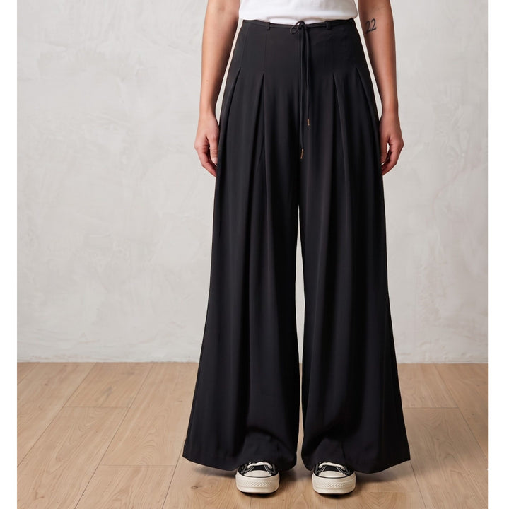 Cloud Walk LightFlow Loose Fit High Waist Pant