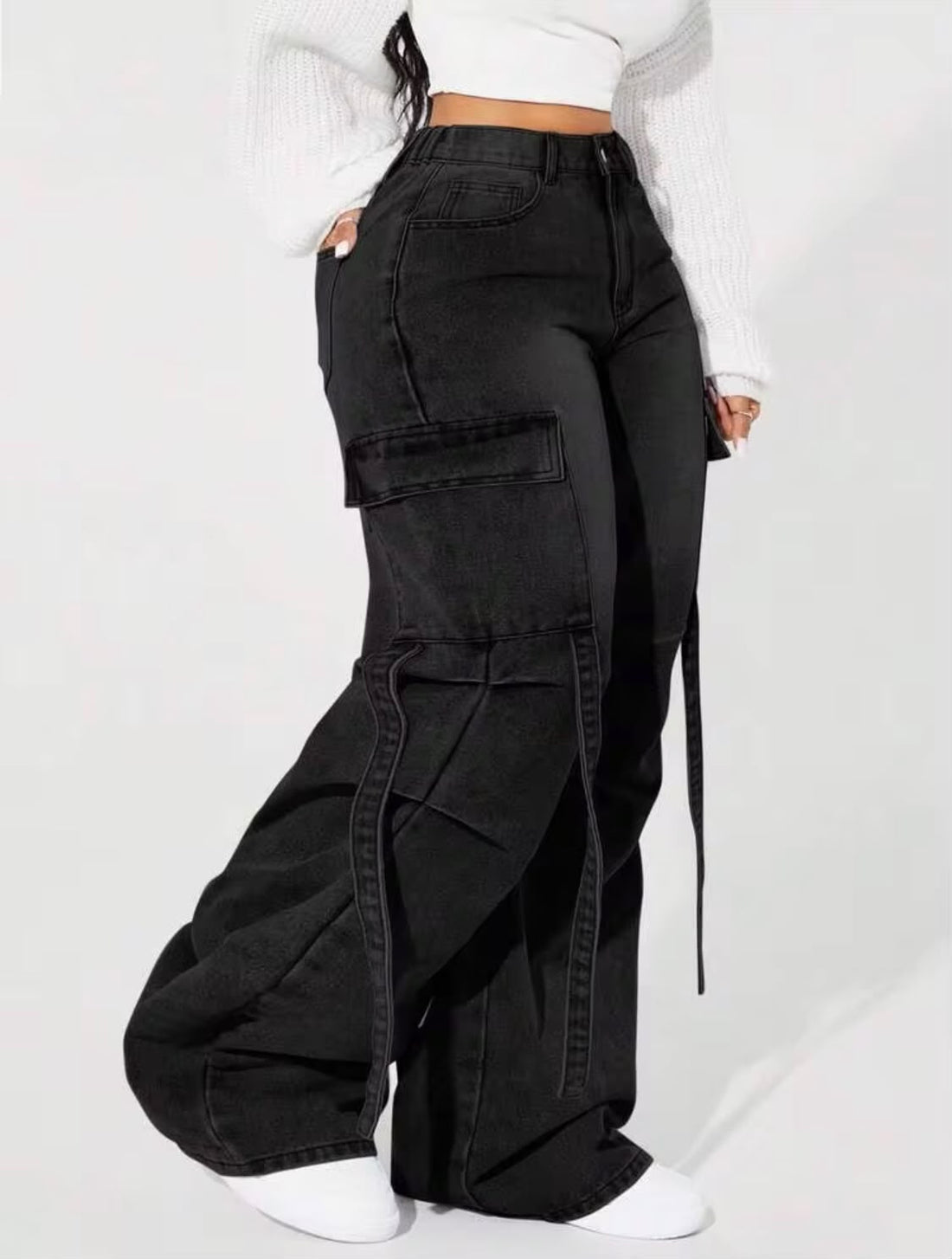 "Daisy" Multipocket Black Cargo Pant