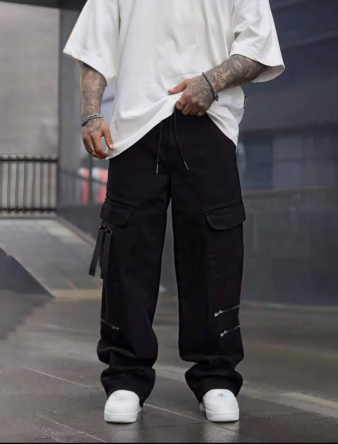 "Serge" Multipocket Black Cargo Pant